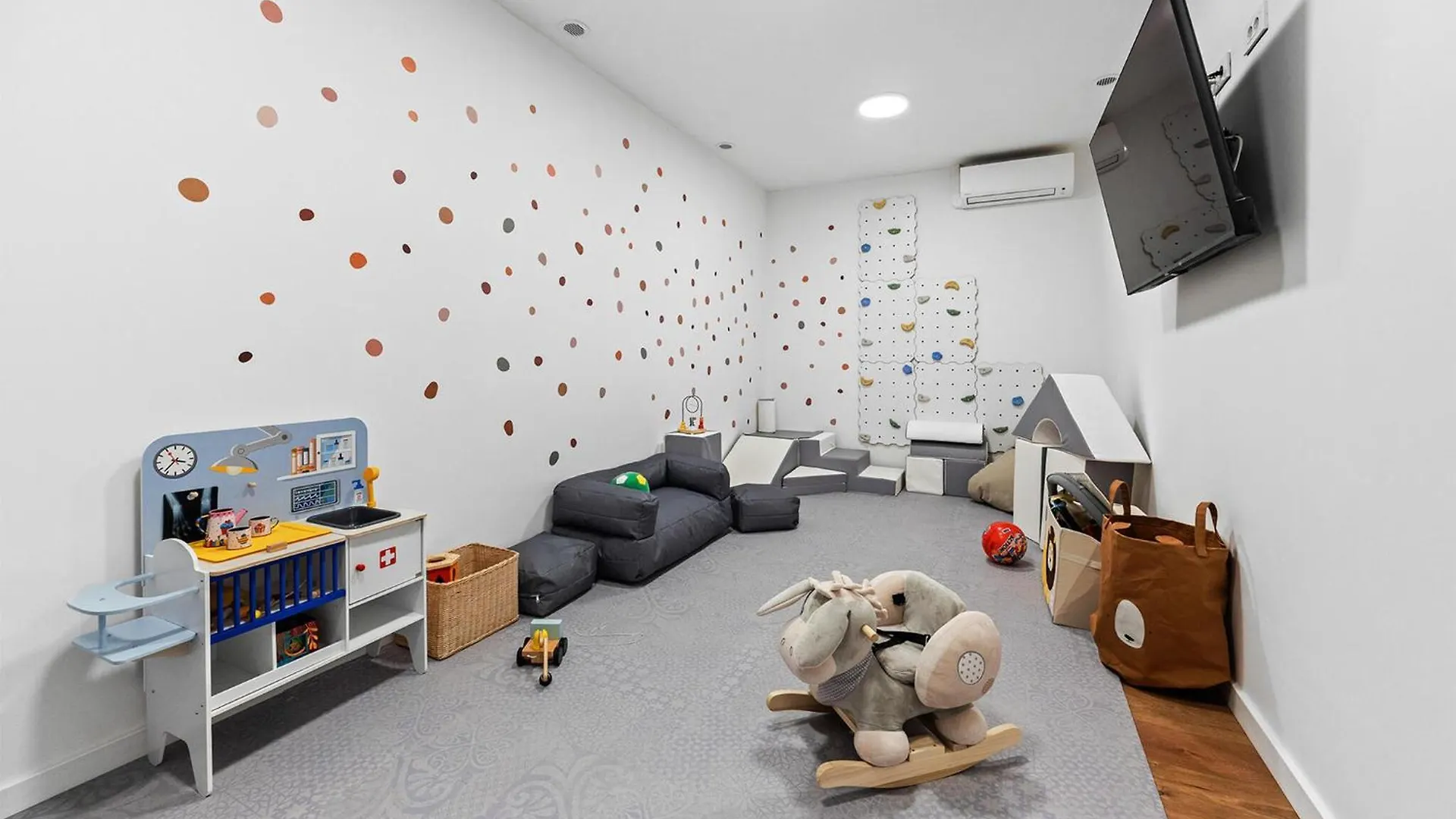 別荘 Gorgeous Home In Ferenci